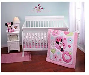 Disney - Minnie Sitting Pretty 3 piece Crib Bedding Set