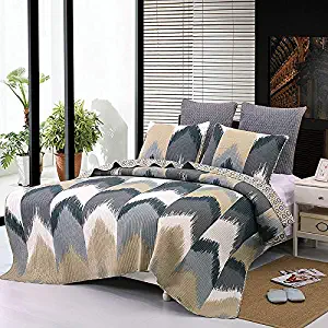 YAYIDAY Bedspread Quilt Set Queen Size - Superior Grade Peach Skin Fabric - Breathable Coverlet with Pillow Shams, Geometry Modern Chevron Black Grey Beige Pattern